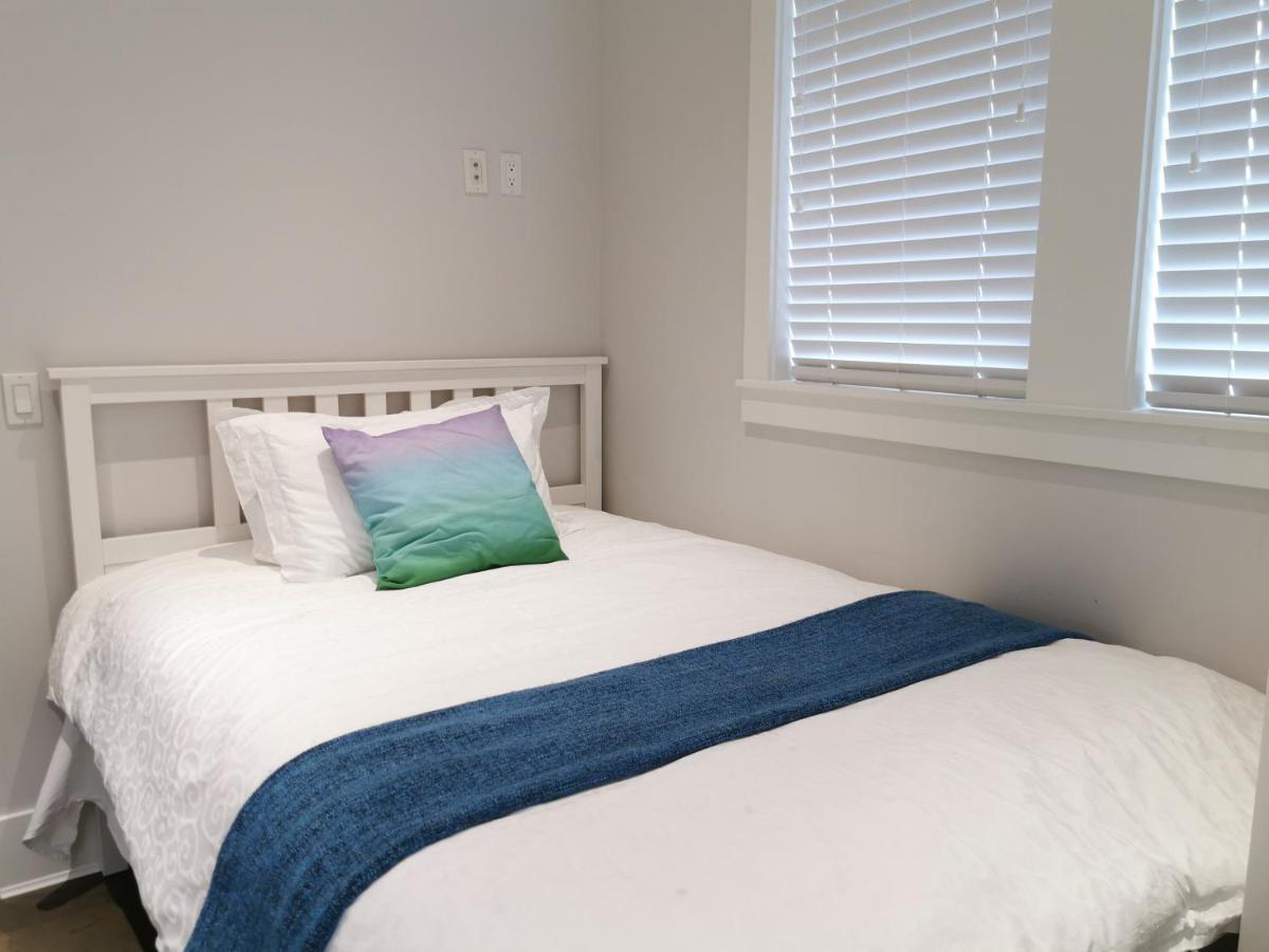 Vancouver West Cozy Retreat By Host Launch Bagian luar foto