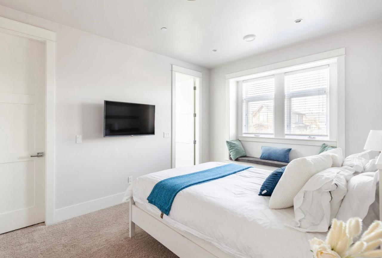 Vancouver West Cozy Retreat By Host Launch Bagian luar foto