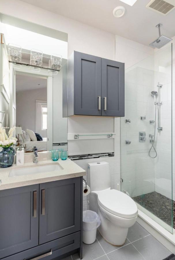 Vancouver West Cozy Retreat By Host Launch Bagian luar foto
