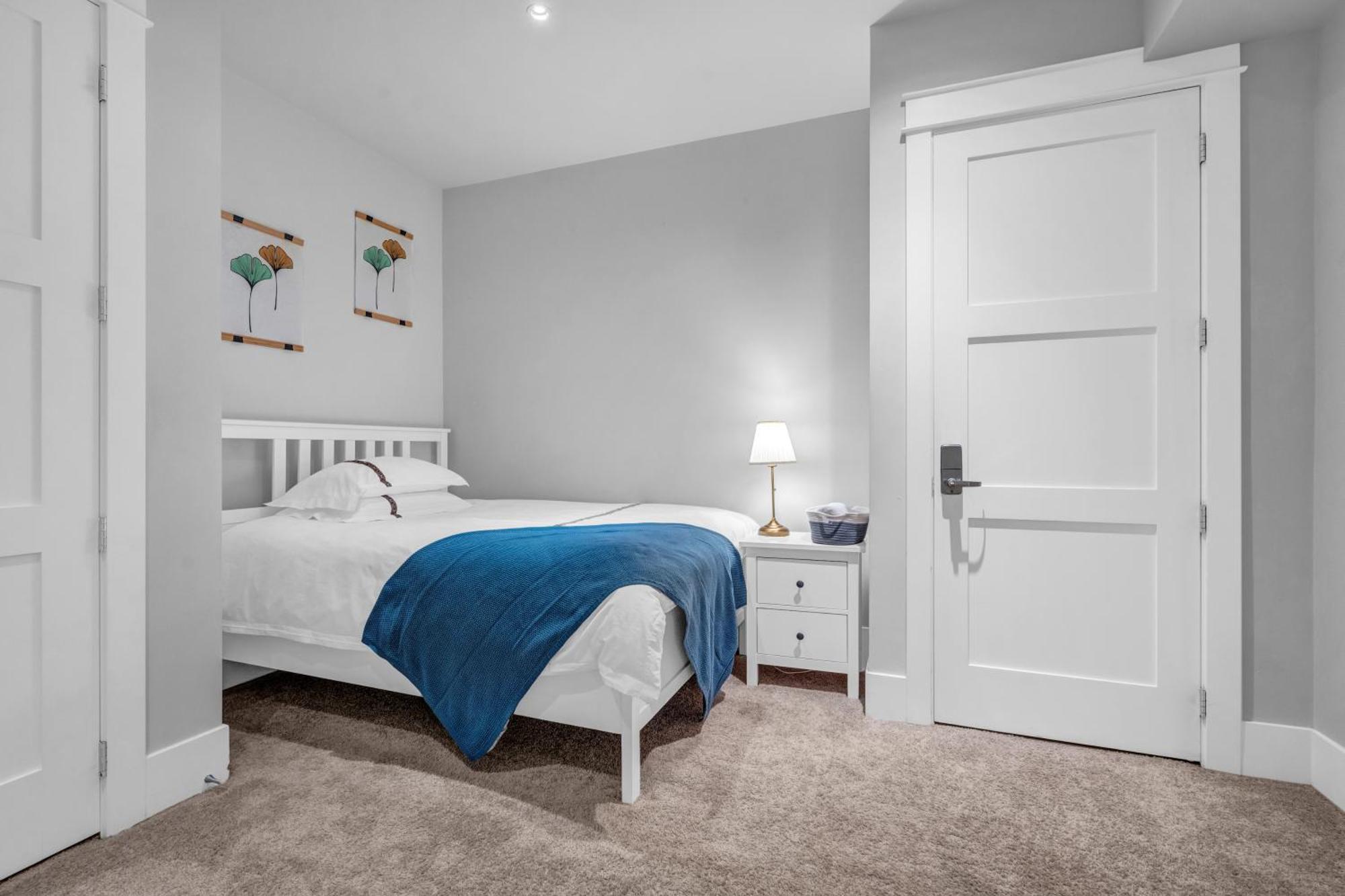 Vancouver West Cozy Retreat By Host Launch Bagian luar foto